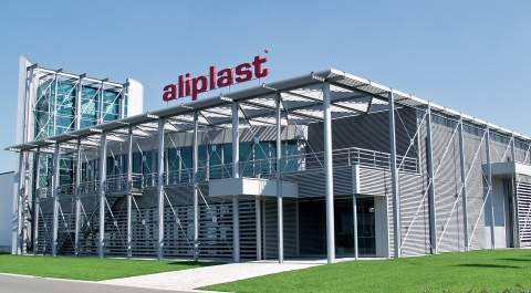 3650 Solarpanels auf dem Dach von Aliplast Aluminium Extrusion